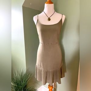VENUS Olive Green  Strappy Sun Dress  size M (8)